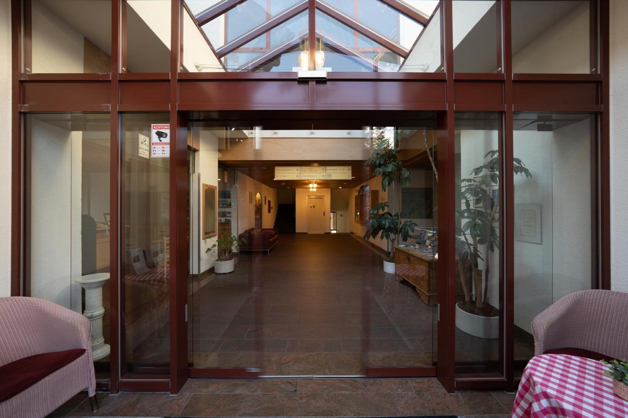 Hotel Aeschipark Aeschi Bei Spiez Екстер'єр фото