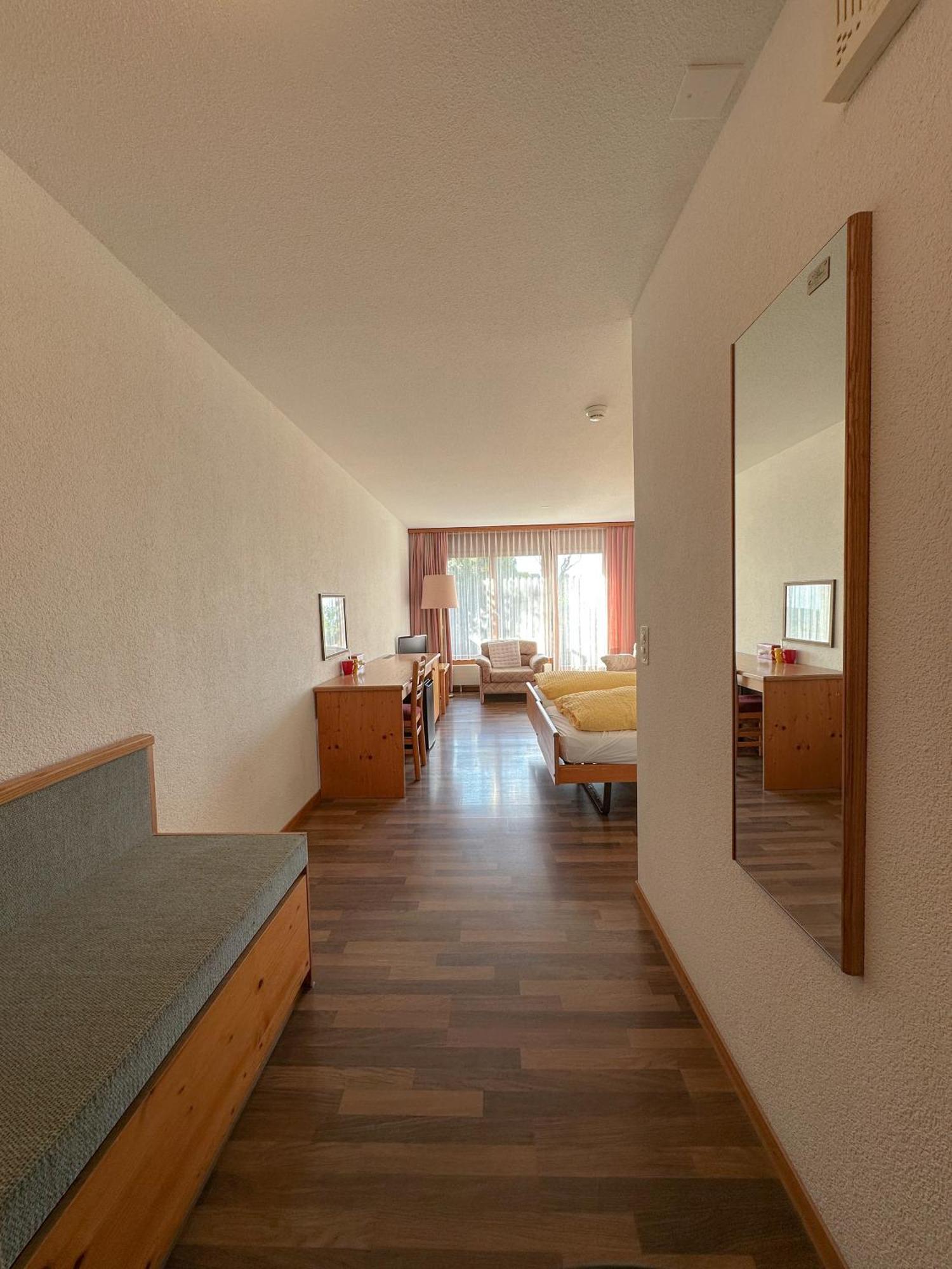 Hotel Aeschipark Aeschi Bei Spiez Екстер'єр фото