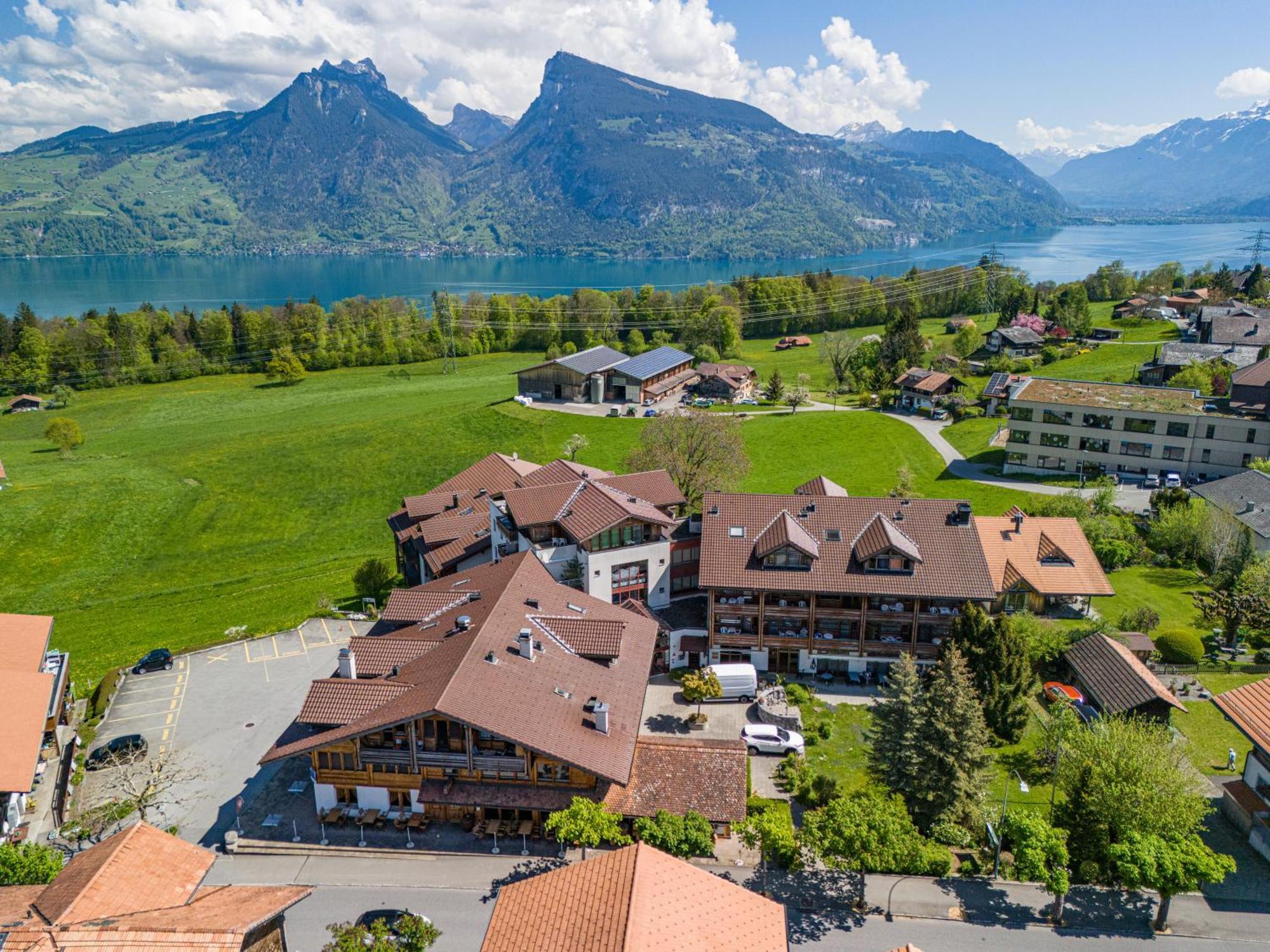 Hotel Aeschipark Aeschi Bei Spiez Екстер'єр фото